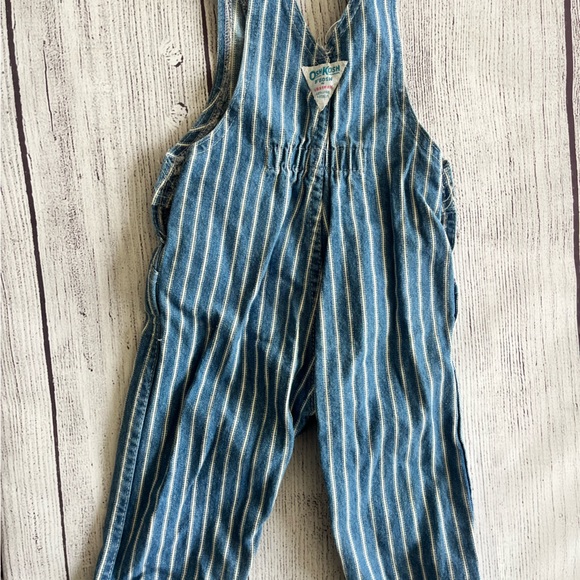 VINTAGE Osh Kosh Denim Overalls Pinstripe with handkerchief eyelet - Picture 2 of 2